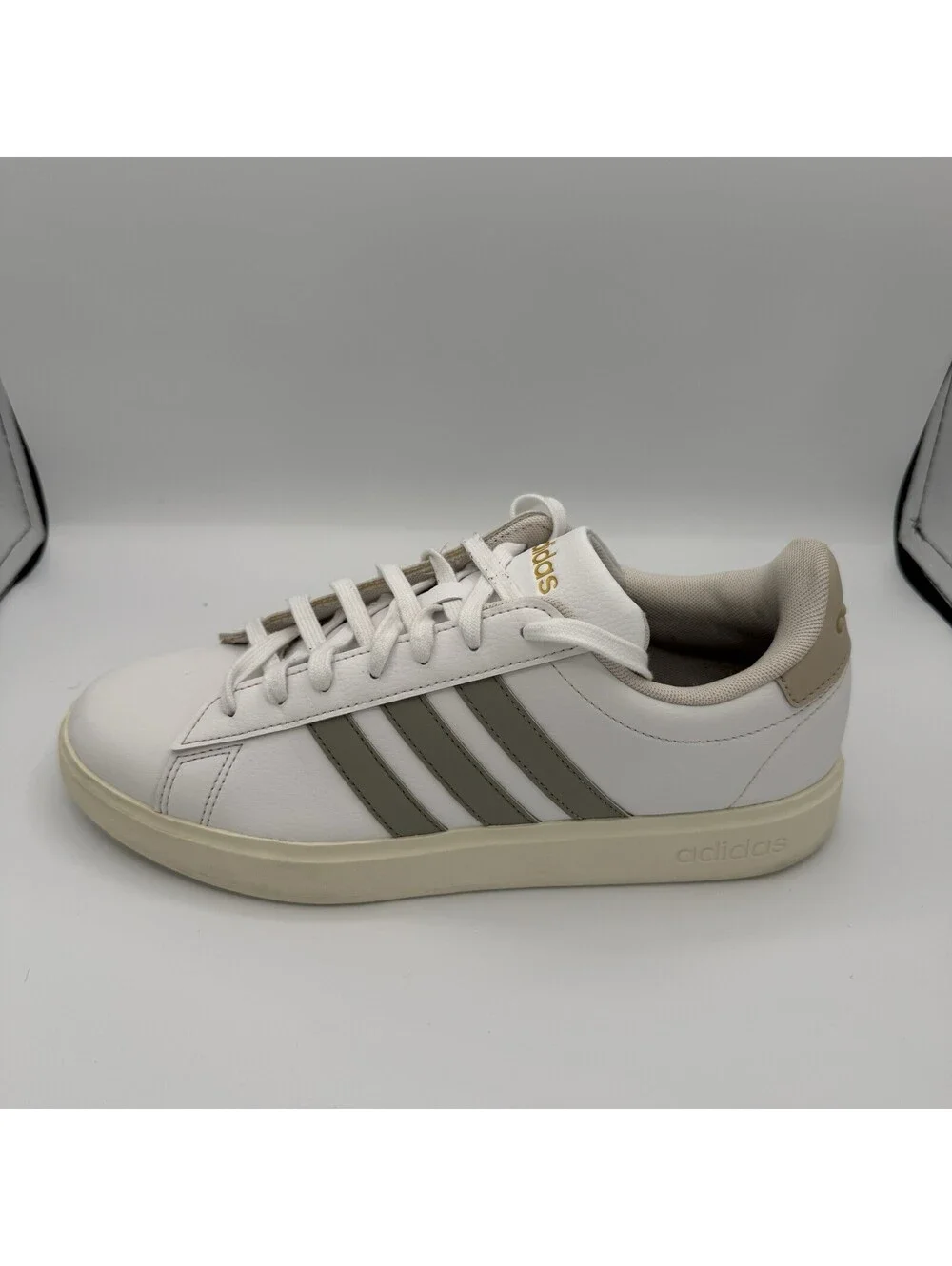 Adidas Mens Grand Court Cloudfoam 2.0 sneakers shoes White gray leather Sz 9.5